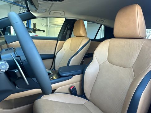 Used 2025 Lexus RZ 300e w/ Accessory Package (2T) image 5