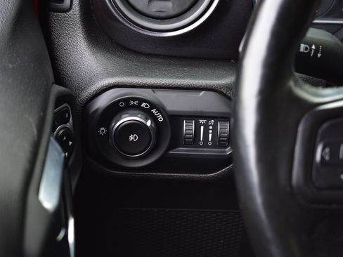 Used 2021 Jeep Wrangler Unlimited Sport AWD/4WD image 33