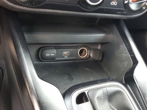 Used 2021 Kia Soul LX FWD image 21
