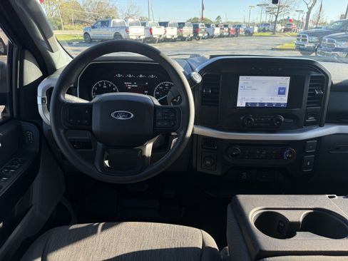Used 2021 Ford F150 XL image 15