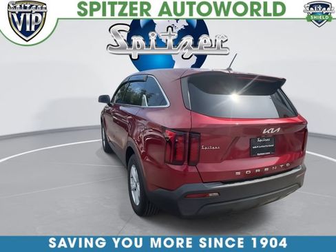 Certified 2022 Kia Sorento LX FWD image 7