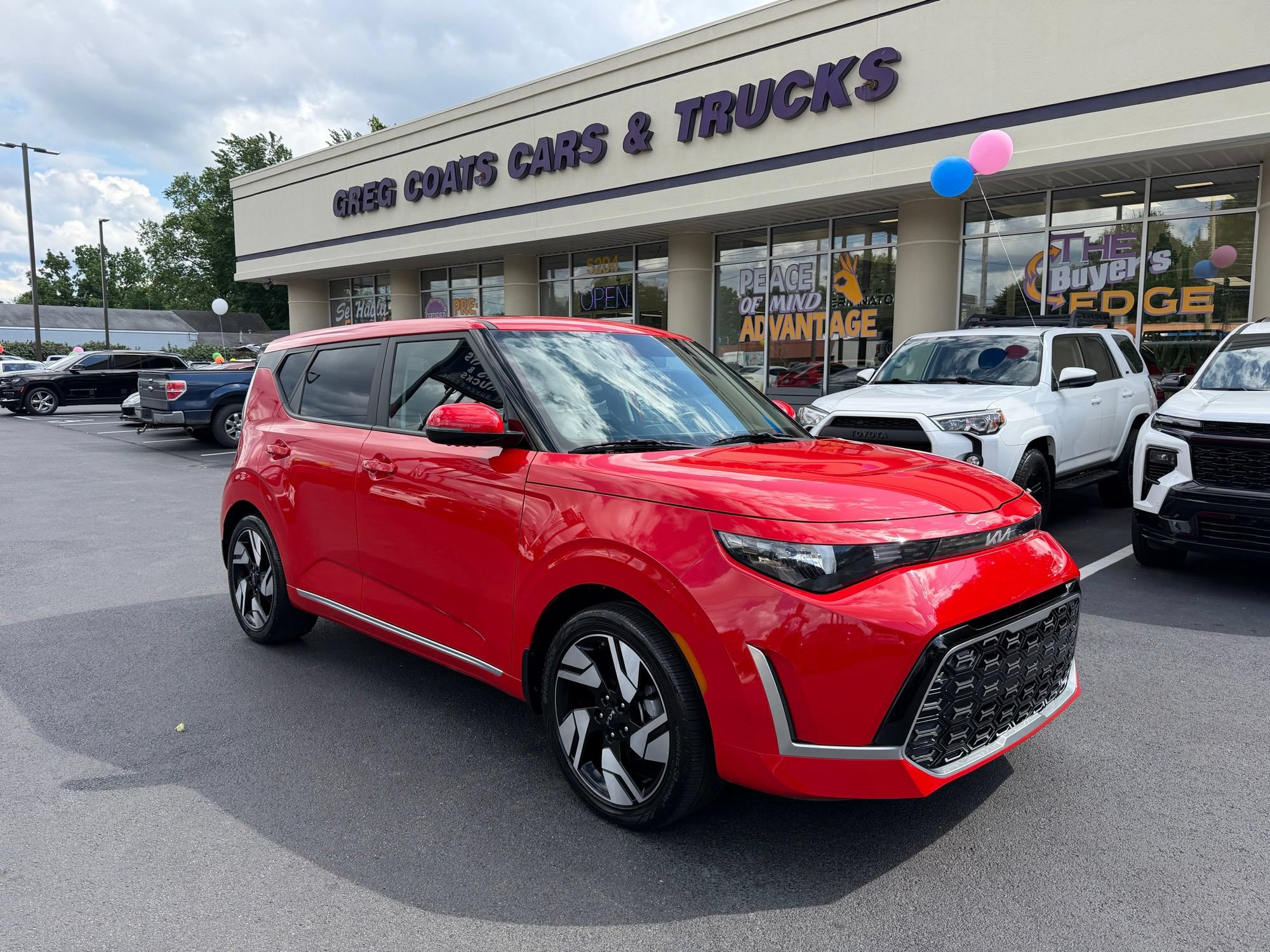 Used 2023 Kia Soul GT-Line FWD image 1