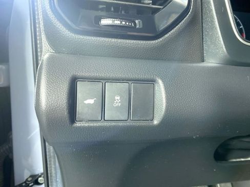 Used 2024 Honda Pilot Touring image 14