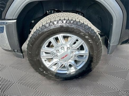 Used 2024 GMC Sierra 2500 SLT w/ SLT Premium Package image 30
