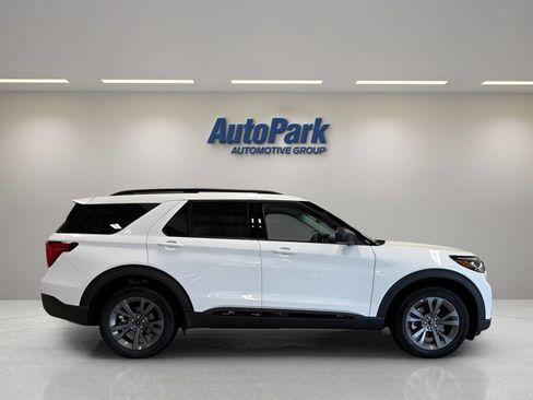 New 2026 Ford Explorer Active w/ Active Comfort Package AWD/4WD image 8