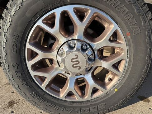 Used 2022 Ford F350 King Ranch image 8