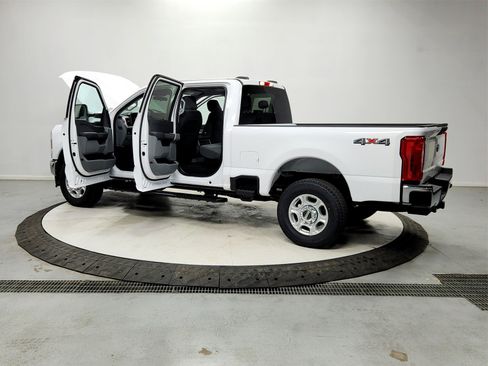 New 2026 Ford F250 XLT image 13