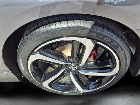 Used 2019 Honda Accord Sport image 28