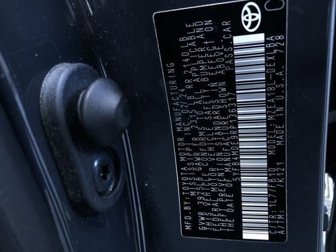 Certified 2024 Toyota Corolla LE image 32