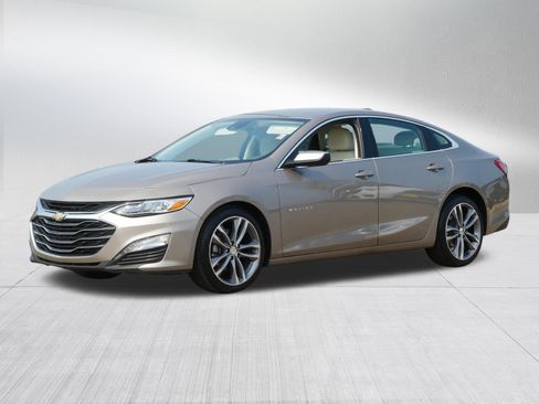 Used 2024 Chevrolet Malibu LT FWD image 3