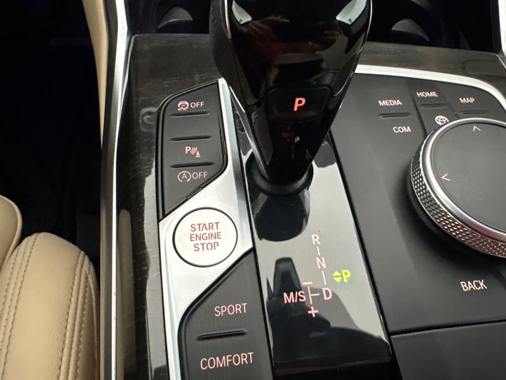 Used 2022 BMW 330i Sedan w/ Convenience Package RWD image 14