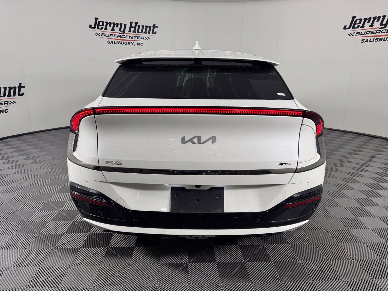 Used 2023 Kia EV6 GT-Line w/ GT-Line Suede Seat Package AWD/4WD image 7