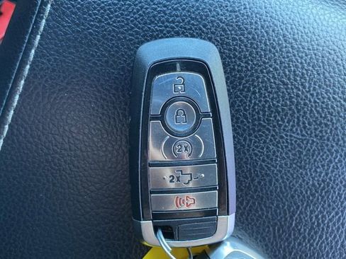 Used 2019 Ford F250 Lariat w/ Lariat Ultimate Package image 57