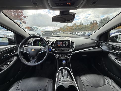 Used 2018 Chevrolet Volt Premier w/ Driver Confidence Package image 15