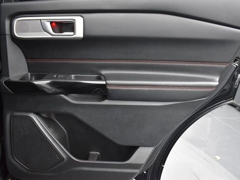 Used 2022 Ford Explorer ST-Line w/ Class IV Trailer Tow Package image 29