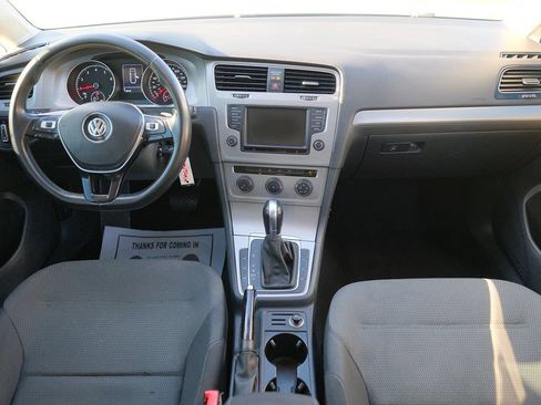 Used 2016 Volkswagen Golf SE FWD image 20