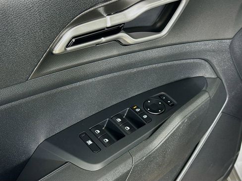 New 2026 Kia Sportage LX FWD image 19