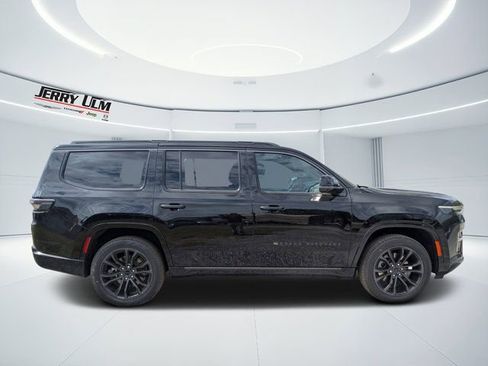 New 2026 Jeep Grand Wagoneer Summit w/ Premium Group III AWD/4WD image 2