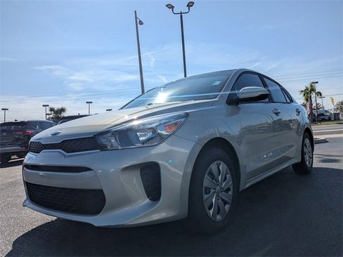 Used 2018 Kia Rio S image 8
