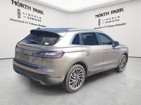 Used 2020 Lincoln Nautilus Reserve FWD image 5