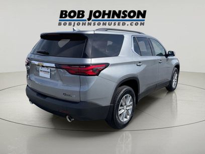 Used 2023 Chevrolet Traverse LT