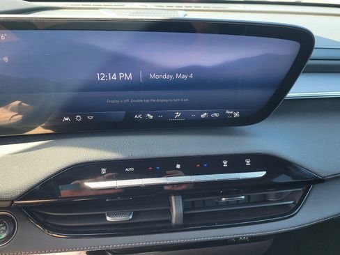 Used 2025 Buick Enclave Sport Touring AWD/4WD image 20