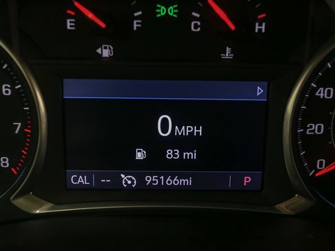 Used 2020 Chevrolet Traverse LT FWD image 41