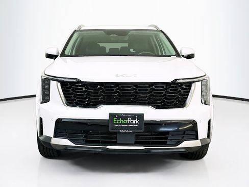 Used 2024 Kia Sorento S AWD/4WD image 2