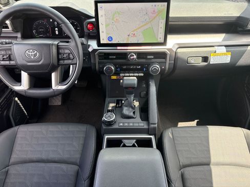 Used 2026 Toyota 4Runner TRD Off-Road Premium AWD/4WD image 28