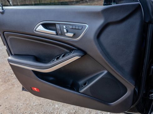 Used 2018 Mercedes-Benz CLA 250 4MATIC image 24