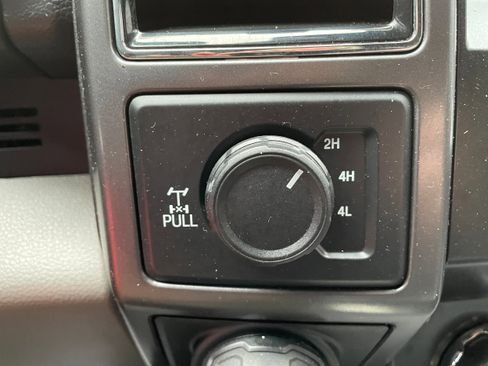 Used 2019 Ford F150 XLT w/ Equipment Group 302A Luxury image 23