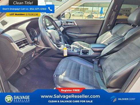 Used 2022 Mitsubishi Outlander SE FWD image 9