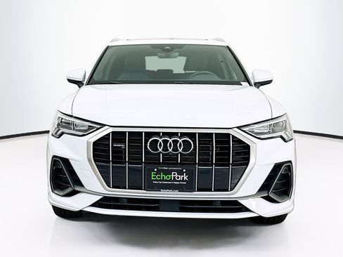 Used 2023 Audi Q3 2.0T Premium Plus w/ Premium Plus Package AWD/4WD image 2