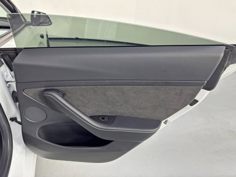 Used 2021 Tesla Model 3 Performance image 45