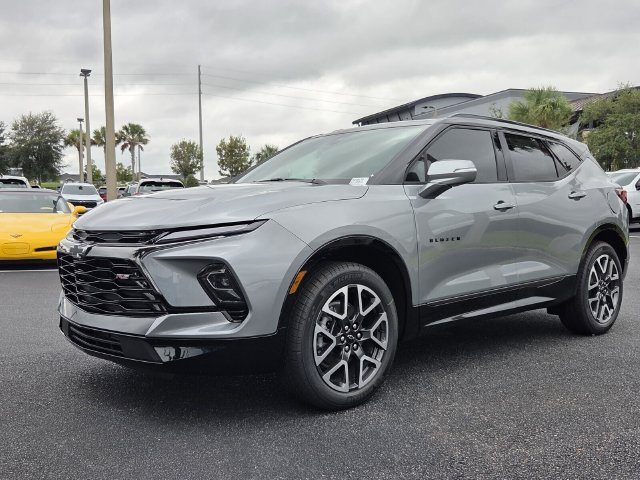 New 2026 Chevrolet Blazer RS w/ Enhanced Convenience Package FWD image 2