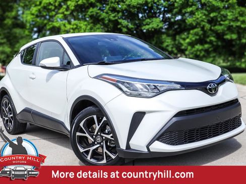 Used 2020 Toyota C-HR XLE FWD image 1