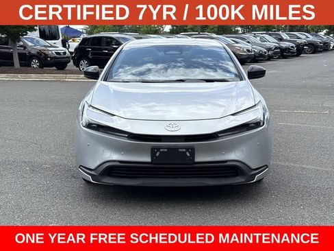 Used 2024 Toyota Prius LE FWD image 6