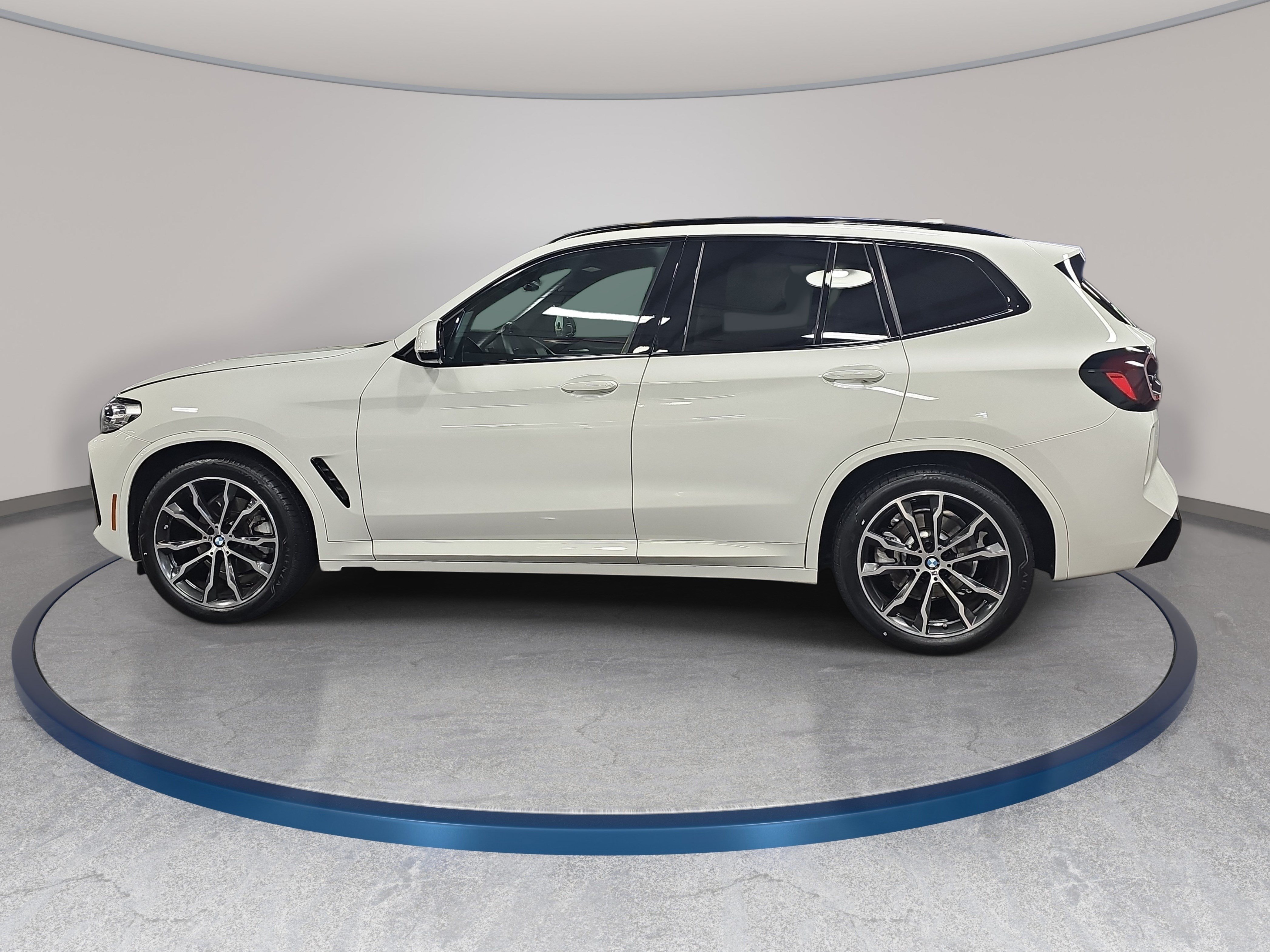 Certified 2023 BMW X3 sDrive30i w/ M Sport Package RWD image 9