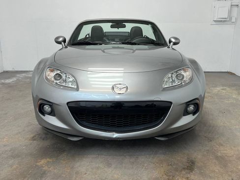 Used 2014 MAZDA MX-5 Miata Sport RWD image 8