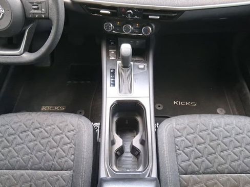 Certified 2025 Nissan Kicks SV image 11