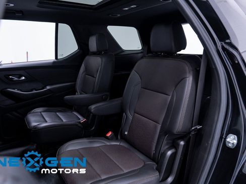 Used 2023 Chevrolet Traverse High Country image 44