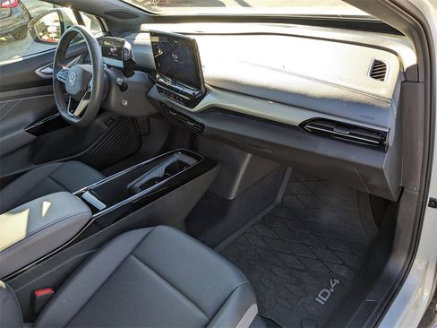 Used 2023 Volkswagen ID.4 Pro S image 7