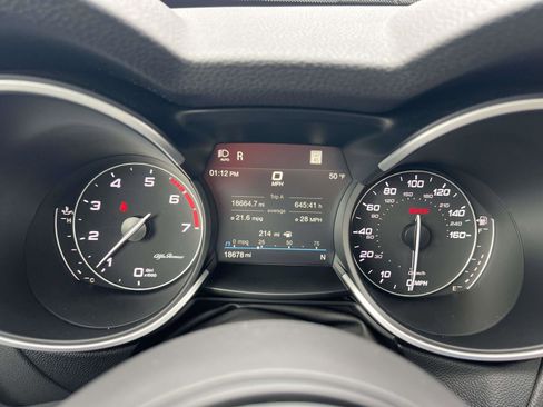 Used 2023 Alfa Romeo Stelvio Veloce image 31