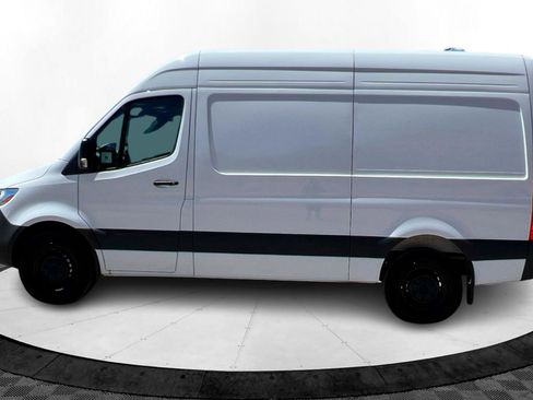 New 2025 Mercedes-Benz Sprinter 2500 image 2
