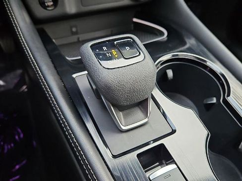 Certified 2025 Nissan Rogue Platinum image 17