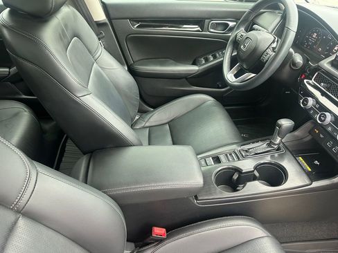 Used 2023 Honda Civic Touring image 16