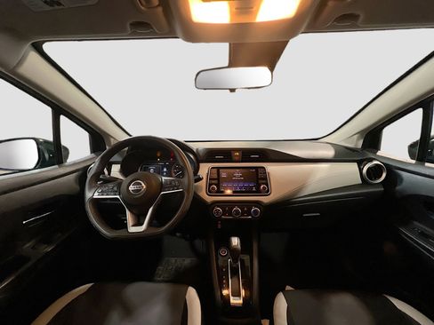 Used 2021 Nissan Versa SV FWD image 15