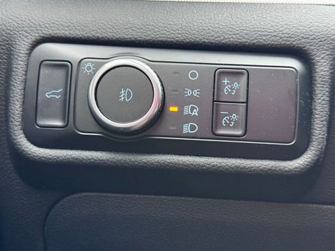 Certified 2023 Ford Explorer XLT w/ Equipment Group 202A image 23