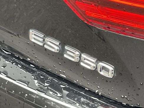 Used 2017 Lexus ES 350 w/ Luxury Package image 10