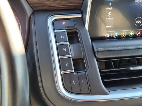 Used 2021 Chevrolet Tahoe Z71 image 24